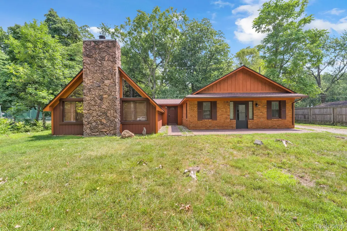 15830 Harrison Street, Livonia, MI 48154 - #1