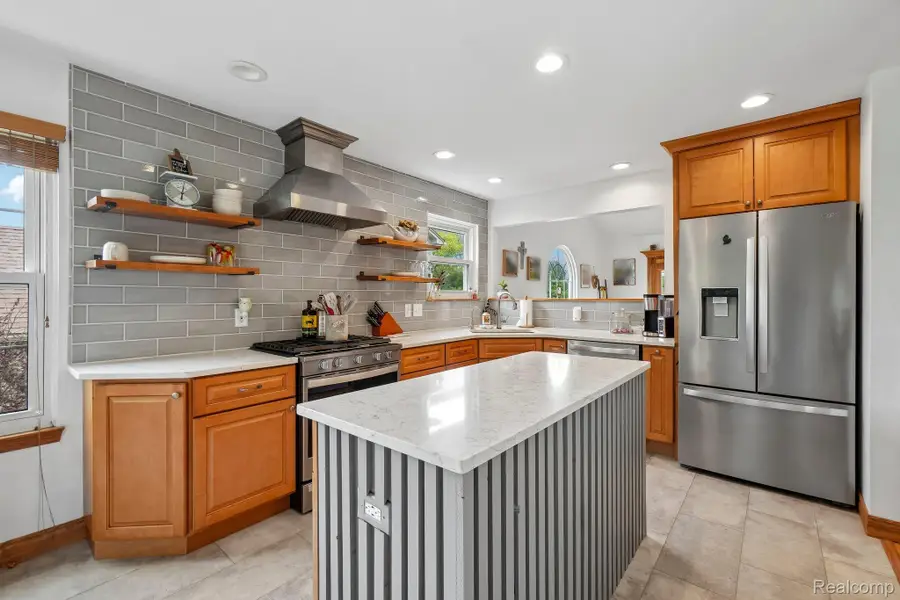 15927 Petros Drive, Rockwood, MI 48173 - #3