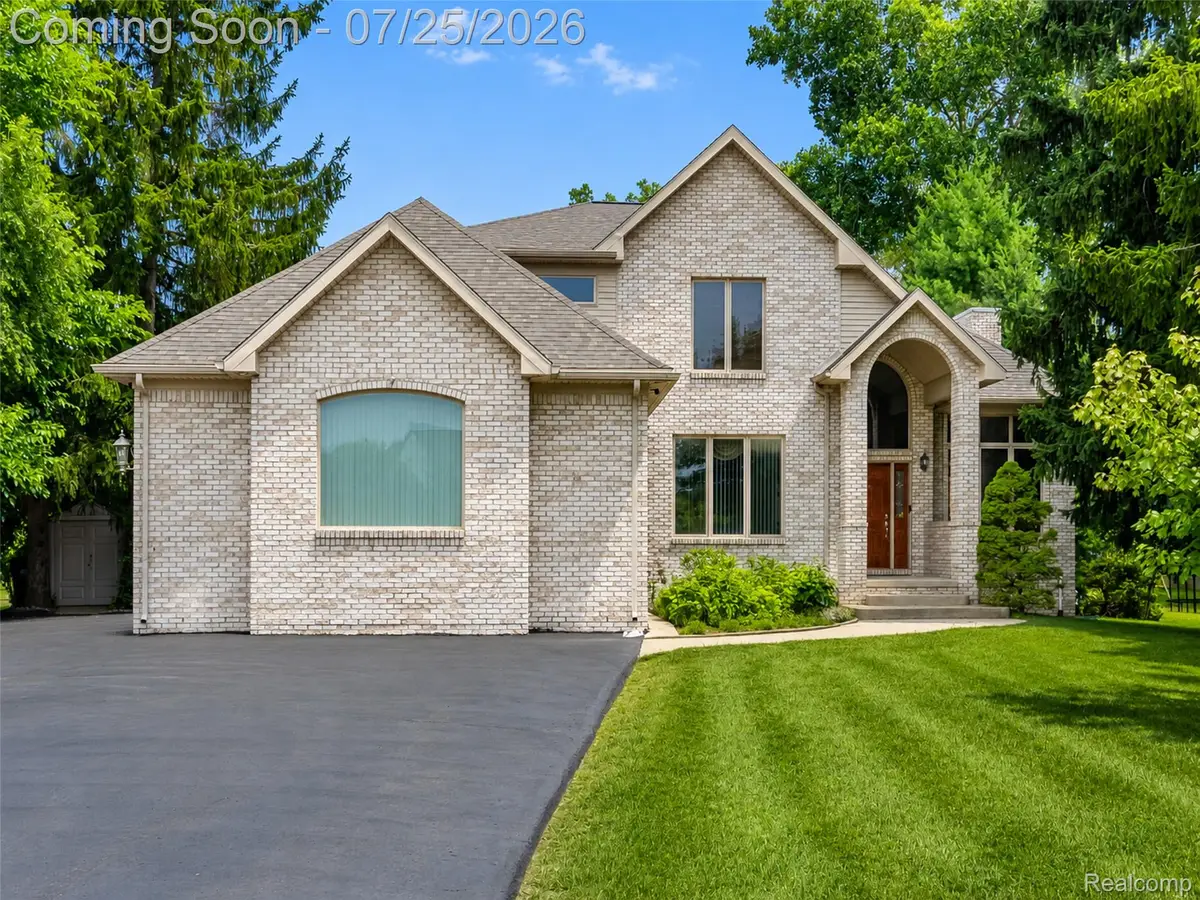 3757 Bendelow Road, Rochester Hills, MI 48307 - #1