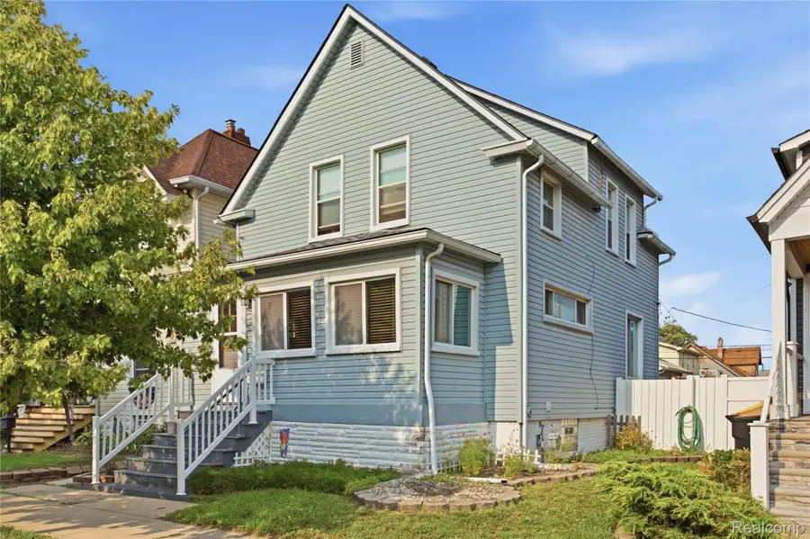 1911 2nd Street, Wyandotte, MI 48192 - #2