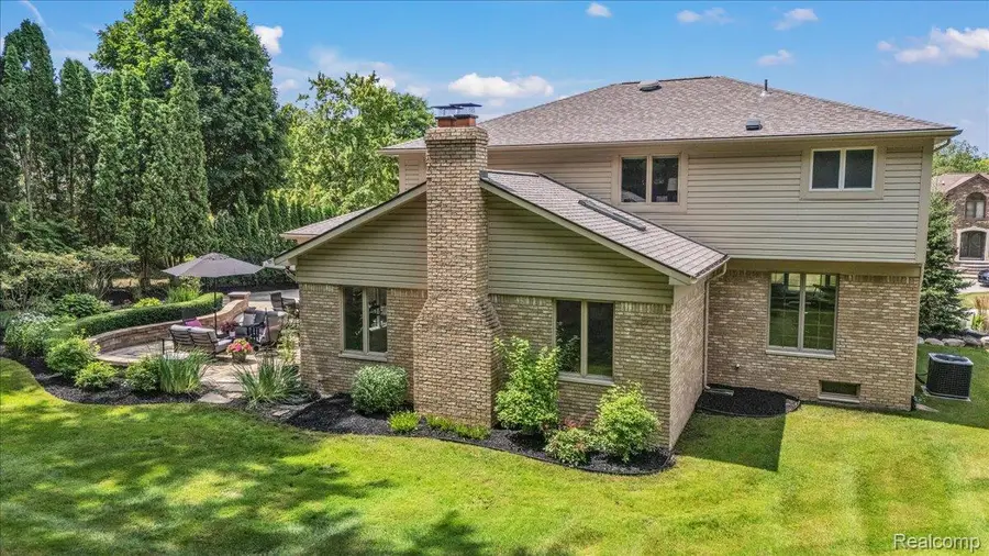 821 Box Canyon Court, Rochester Hills, MI 48309 - #3
