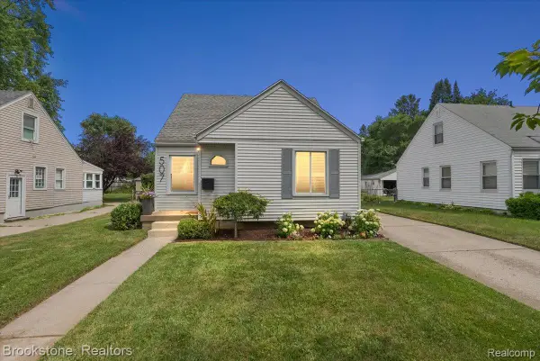 507 Roth Boulevard, Clawson, MI 48017