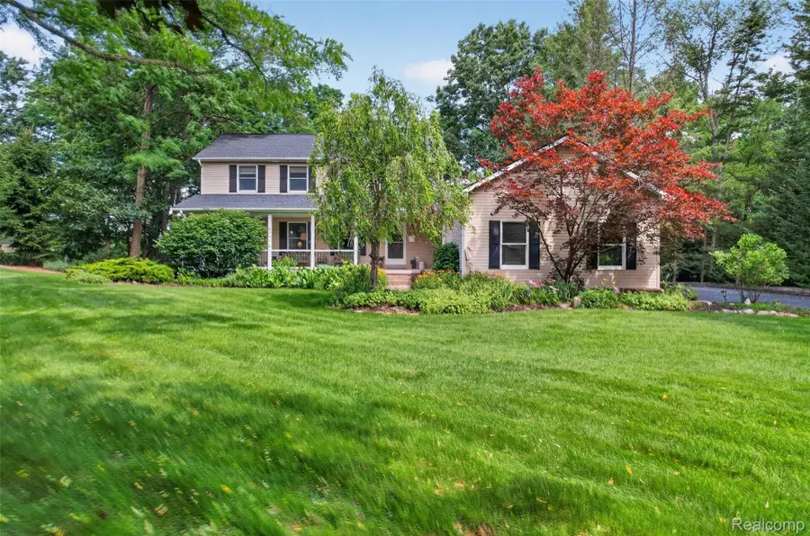 7665 Towering Pines Drive, Brighton, MI 48116 - #2