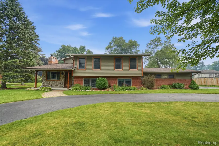 3454 Paddington Drive, Troy, MI 48084 - #2