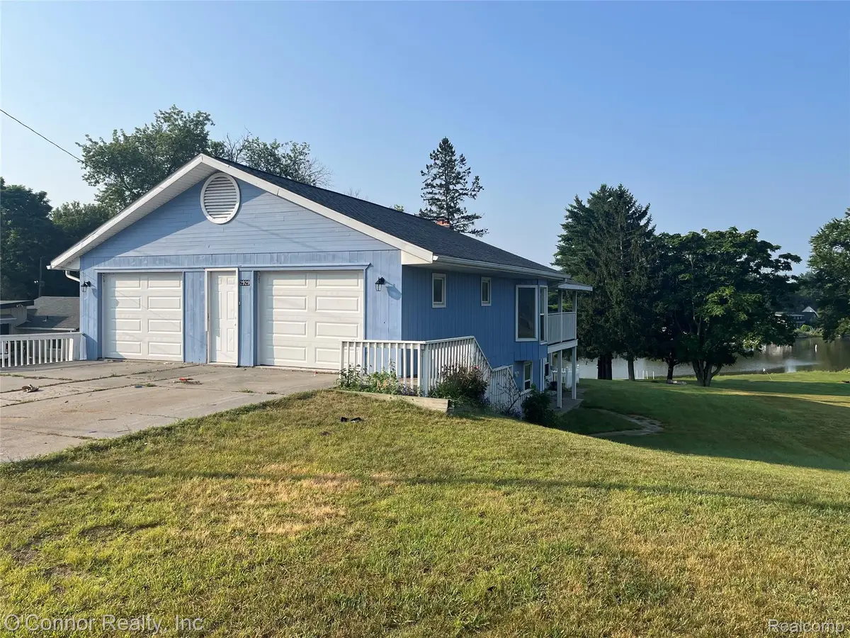 2929 N River Road, Fort Gratiot, MI 48059 - #1