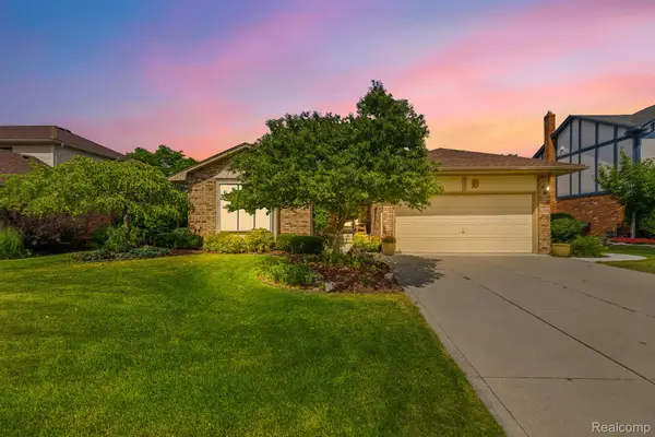 39202 Lorien Drive, SterlingHeights, MI 48313