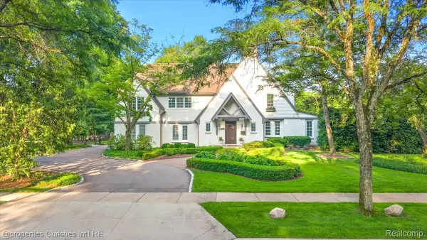 528 Covington Road, BloomfieldHills, MI 48301