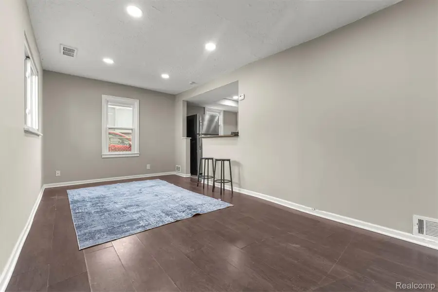 8279 Hugh Street, Westland, MI 48185 - #3