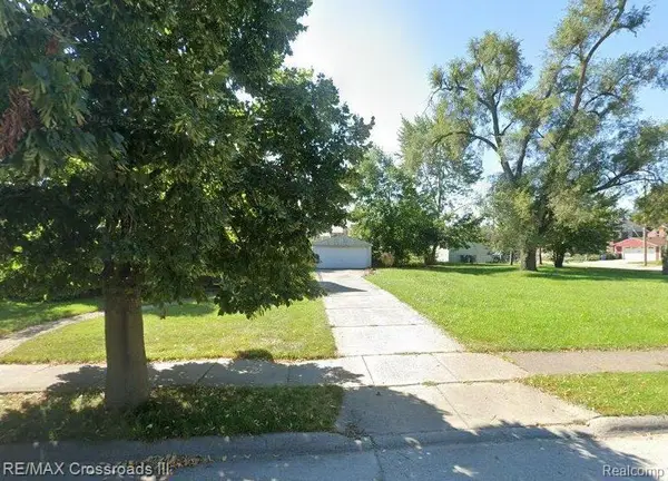 989 Kings Highway, LincolnPark, MI 48146
