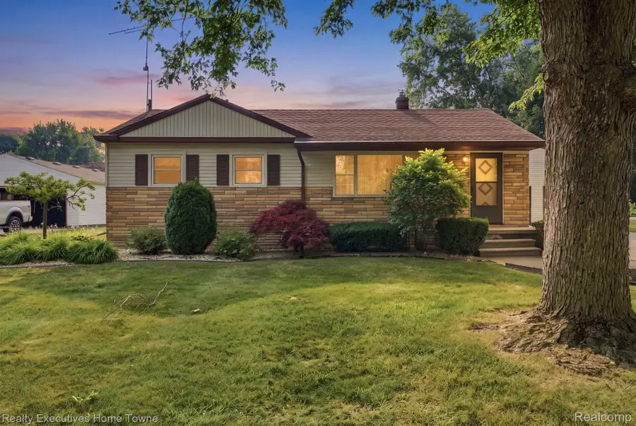 1105 S 15th Street, Saint Clair, MI 48079 - #3