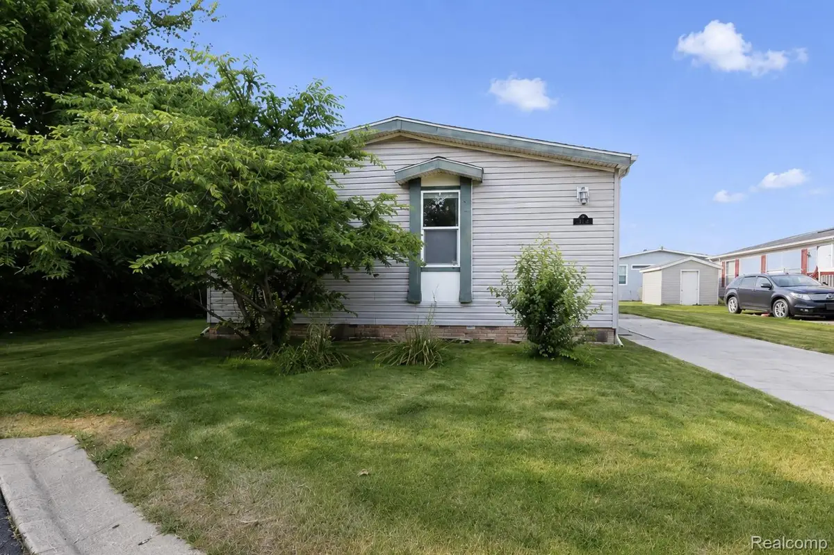 3423 Green Apple Court, Carleton, MI 48117 - #1