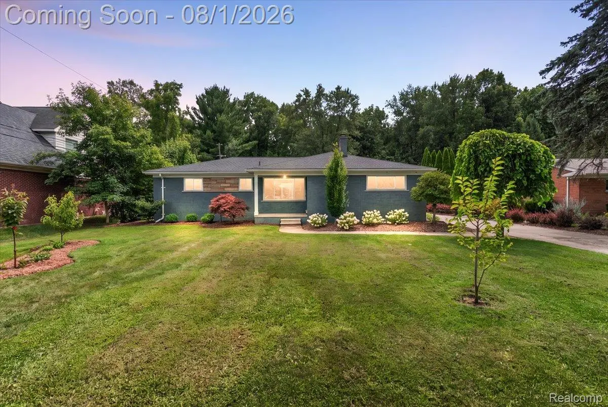 660 Sylvanwood Drive, Troy, MI 48085 - #1