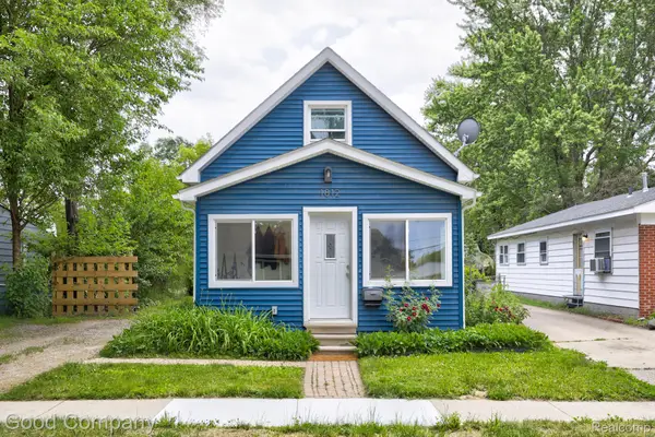 1812 E Meyers Avenue, HazelPark, MI 48030