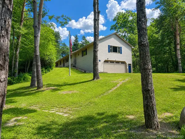 10201 Washburn Road, Goodrich, MI 48438