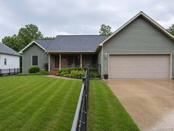 4077 Thornapple Lane, Lapeer, MI 48446