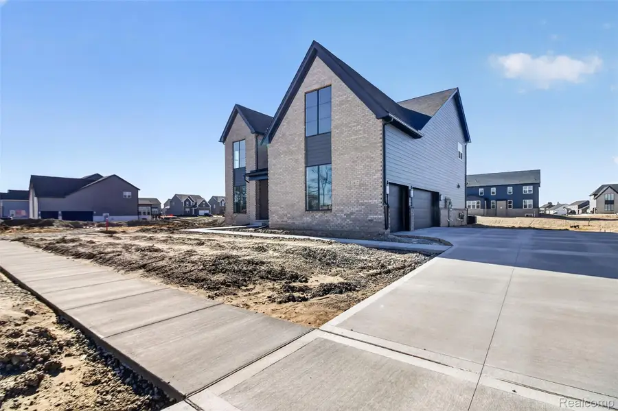 2417 Provencal Drive, Commerce Township, MI 48382 - #3