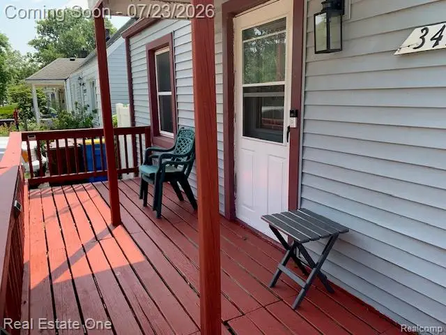 34337 Harroun Street, Wayne, MI 48184 - #2