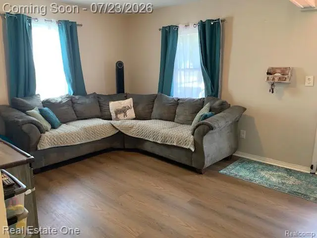 34337 Harroun Street, Wayne, MI 48184 - #3