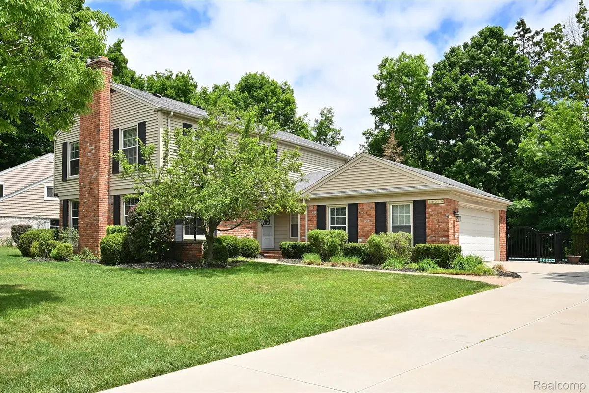 31310 Foxboro Way, Southfield, MI 48025 - #1