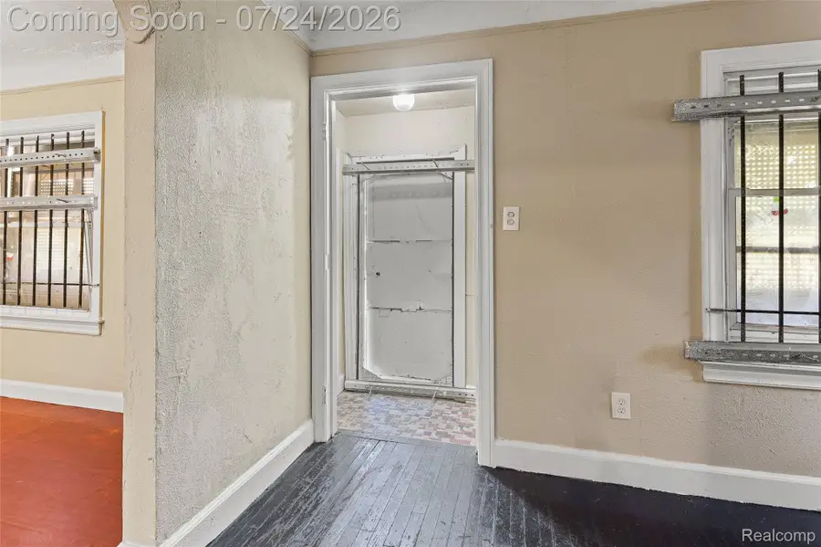 9910 Somerset Avenue, Detroit, MI 48224 - #2