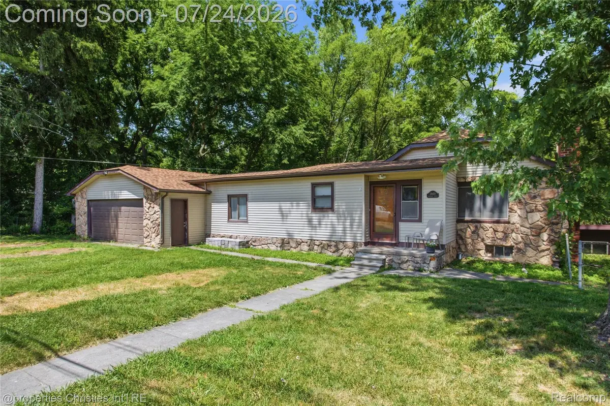 28430 Terrence Street, Livonia, MI 48154 - #1