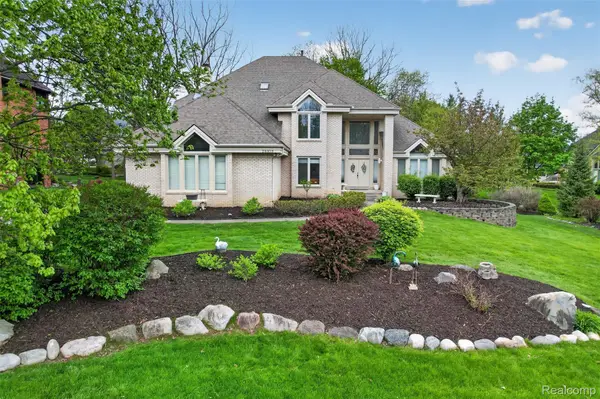28959 Augusta, FarmingtonHills, MI 48331