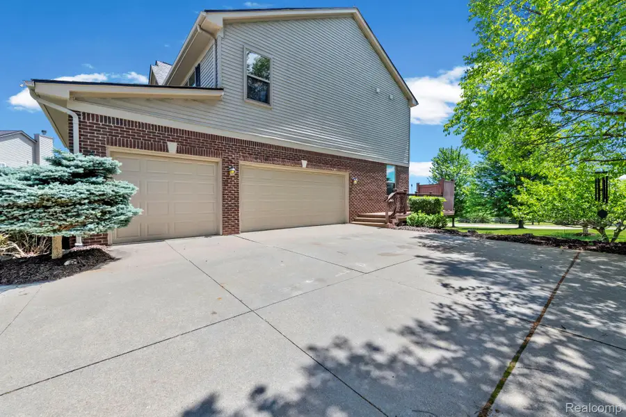 981 Coventry Court, Oxford, MI 48371 - #2