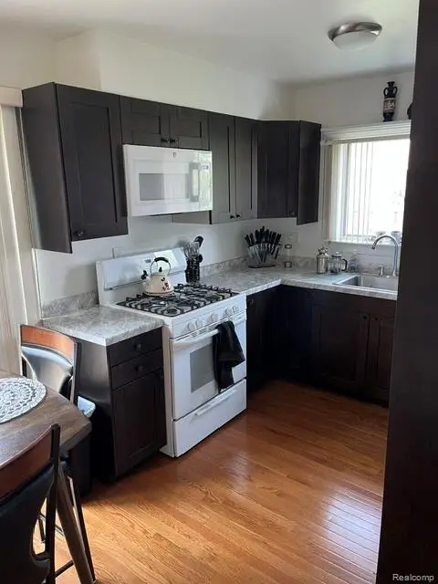19936 N Great Oaks Circle #J, Clinton Township, MI 48036 - #3
