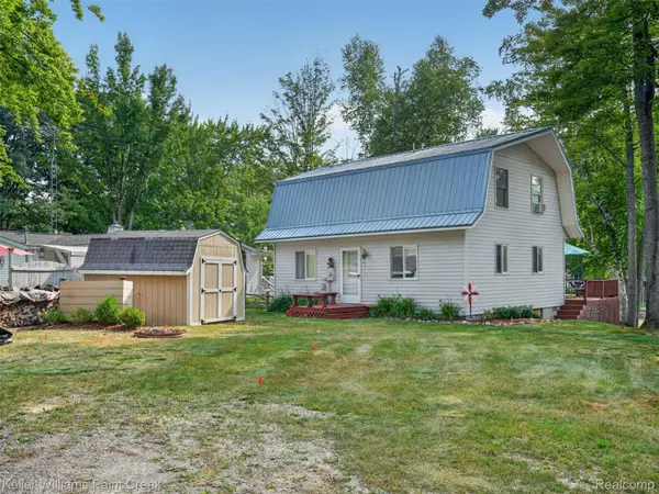 3892 E Thendara Drive, Gladwin, MI 48624