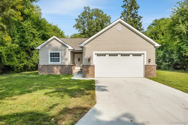 21806 Waldron Street, Farmington, MI 48336