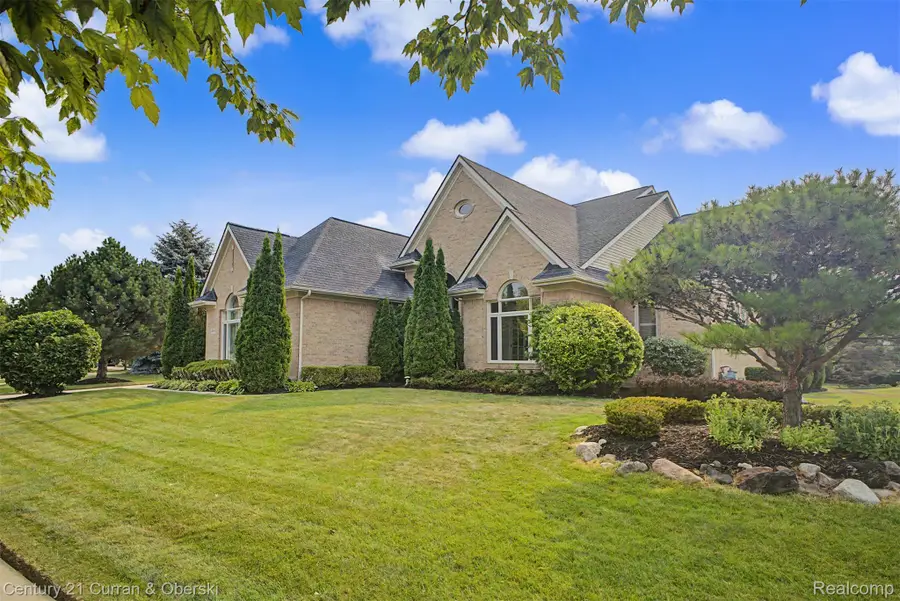 48541 Inveraray Road, Canton, MI 48188 - #2