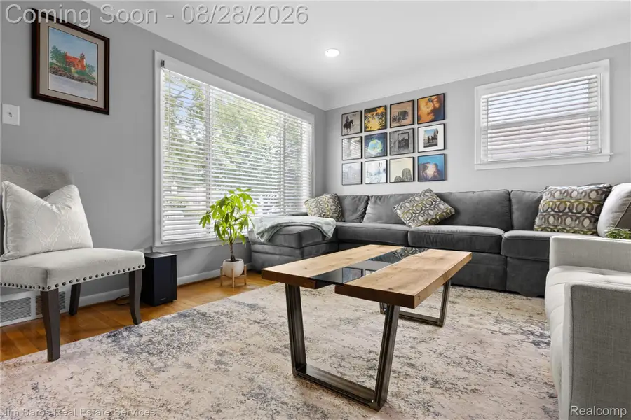 20216 Anita Street, Harper Woods, MI 48225 - #2