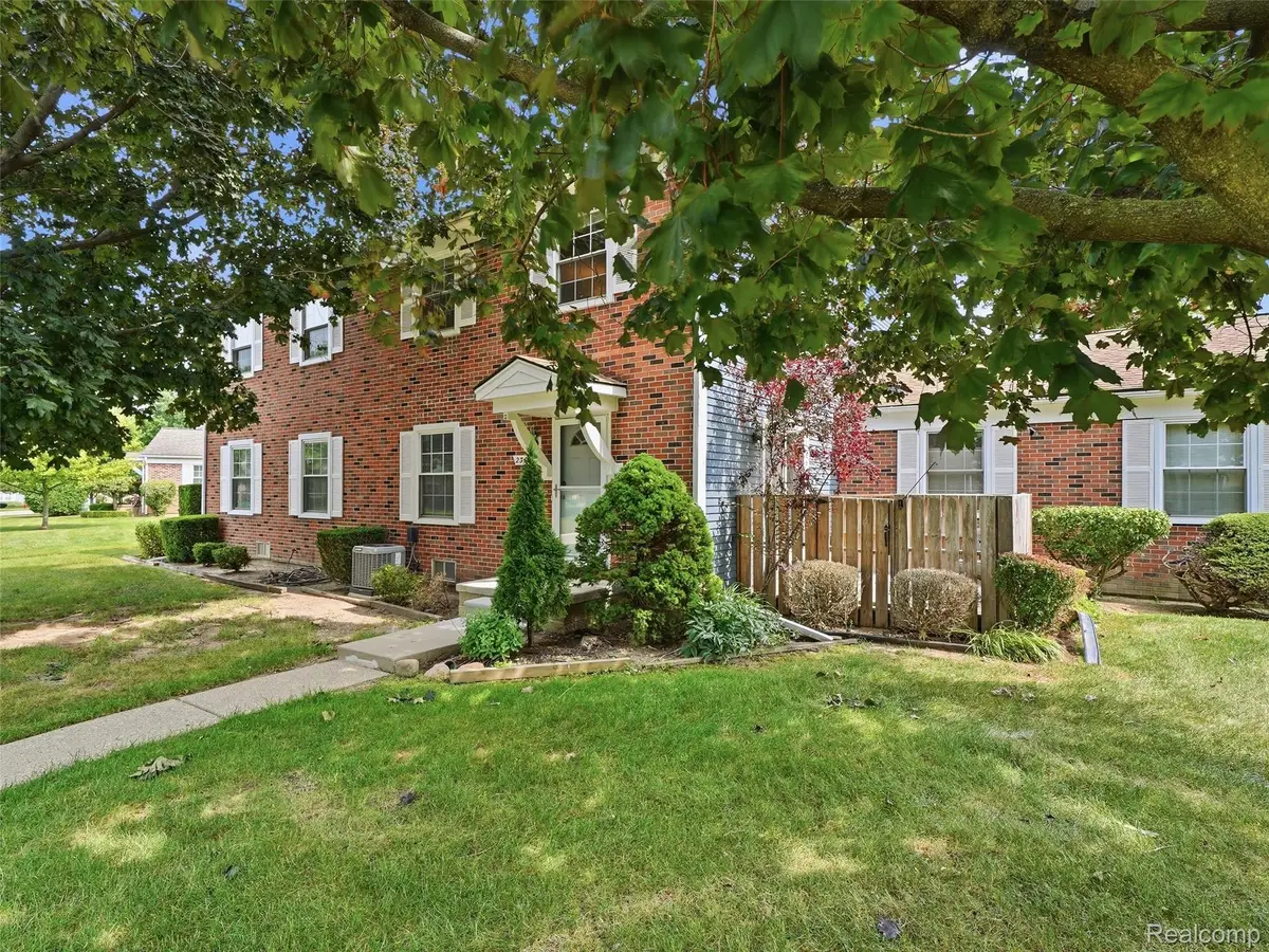 23404 N Rockledge, Novi, MI 48375 - #1