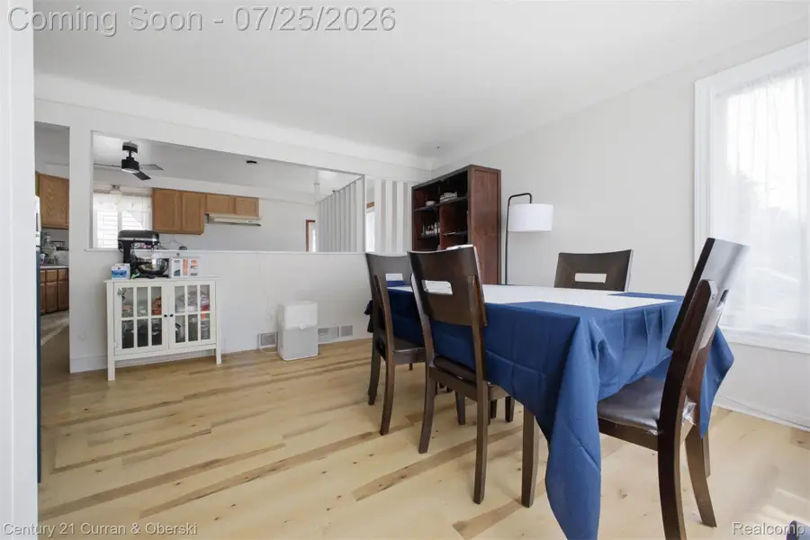 32819 Jefferson Avenue, Saint Clair Shores, MI 48082 - #3