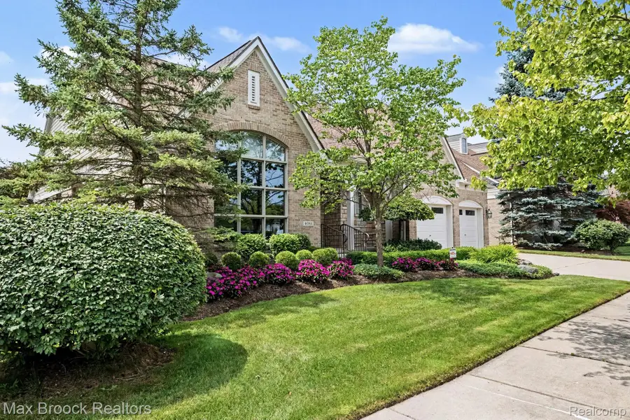 4061 Chatfield Lane, Troy, MI 48098 - #3