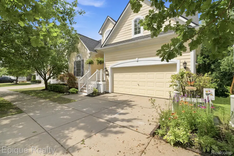 43144 Emerson Way, Novi, MI 48377 - #2