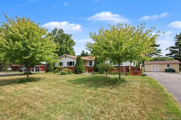 10350 Davisburg Road, Davisburg, MI 48350