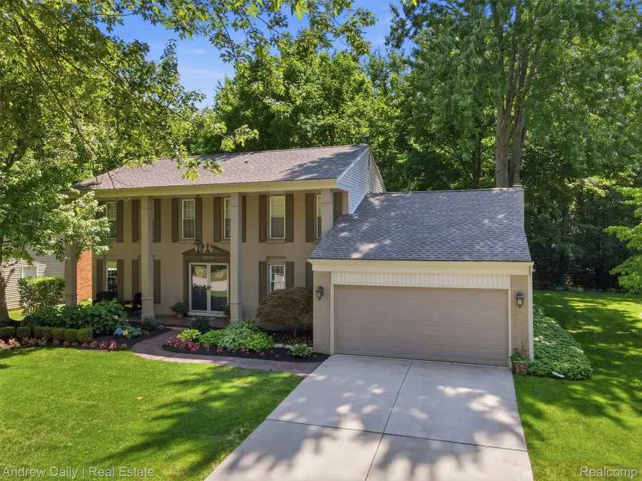 21649 Shadybrook Drive, Novi, MI 48375 - #2