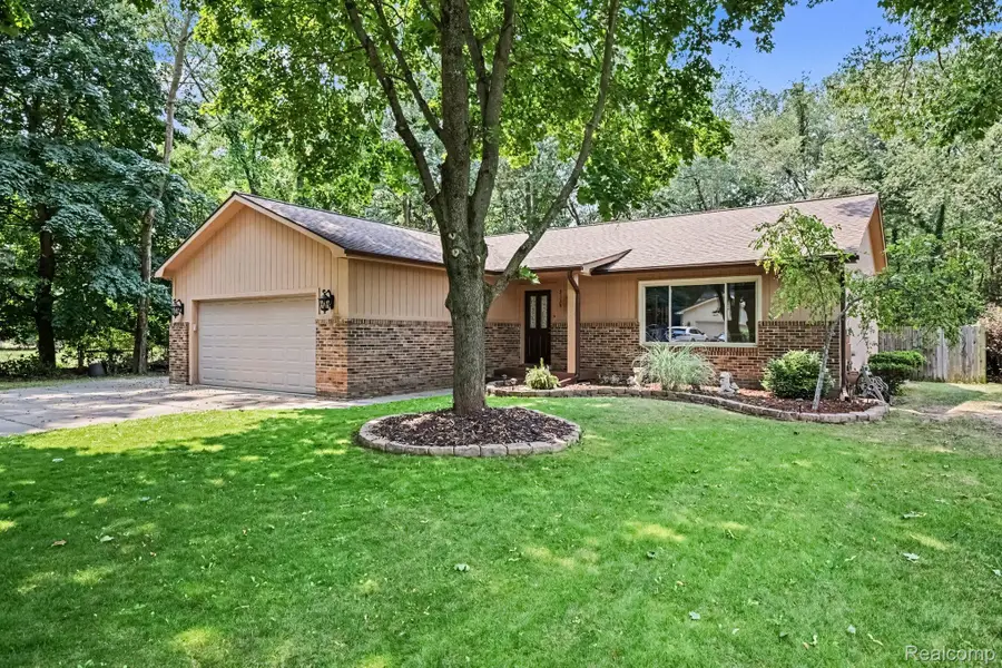 3135 Jennella Drive, Commerce, MI 48390 - #3