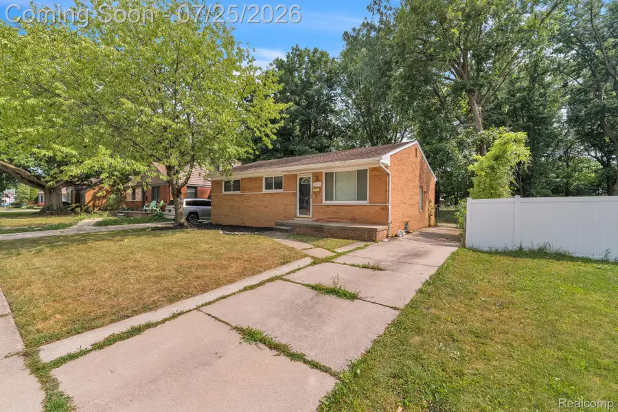 20308 Shady Lane Avenue, Saint Clair Shores, MI 48080 - #3