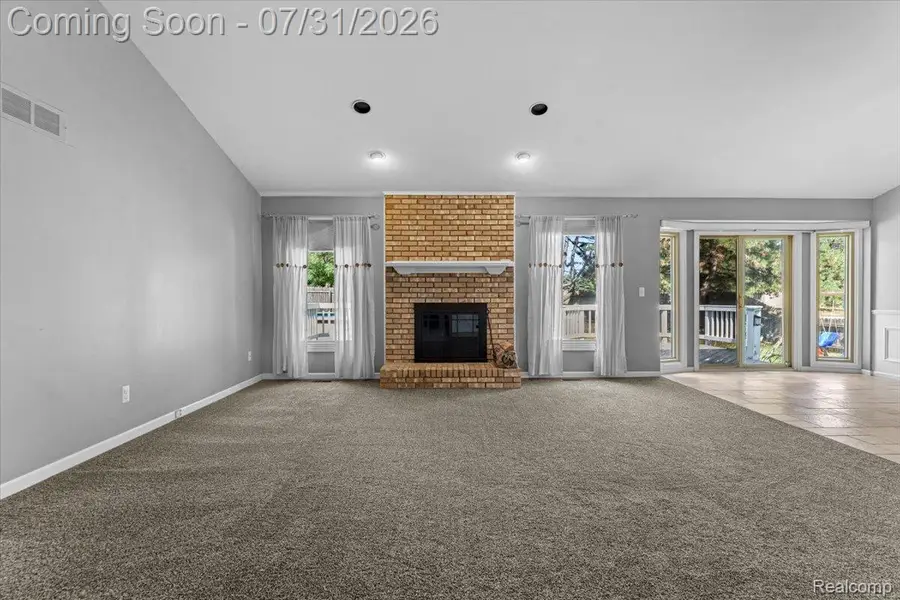 13656 Heatherwood Drive, Sterling Heights, MI 48313 - #3