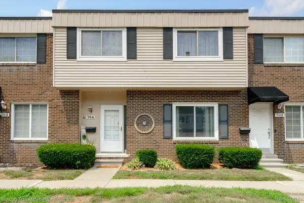 704 Estrada Drive #704, Belleville, MI 48111