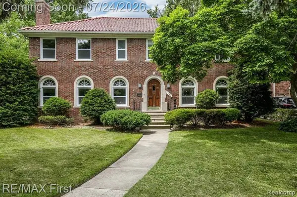 1349 Devonshire Road, GrossePointe, MI 48230