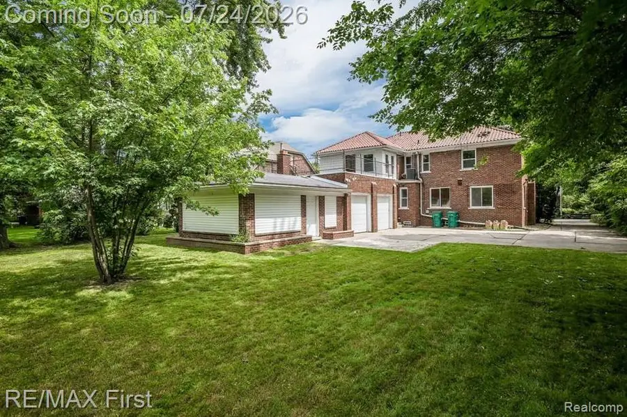 1349 Devonshire Road, Grosse Pointe Park, MI 48230 - #3