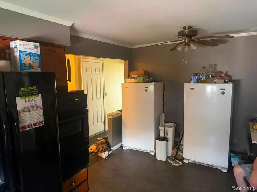 20520 Williamsburg Court, Harper Woods, MI 48225 - #3