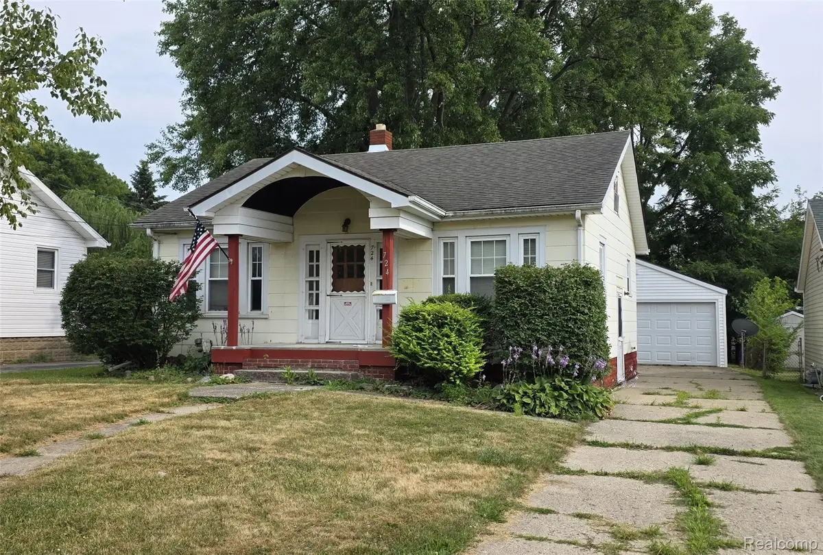 724 Alexandrine Ave Avenue, Mount Morris, MI 48458 - #1