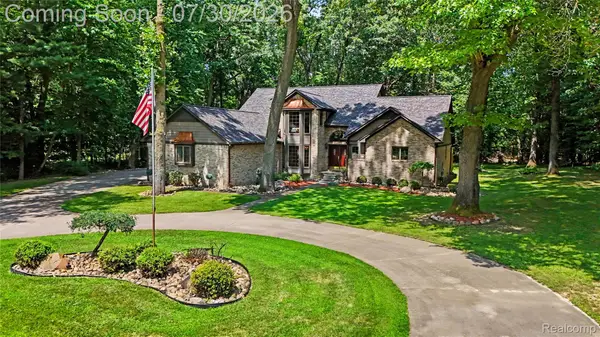 3609 Winding Pine Drive, Metamora, MI 48455