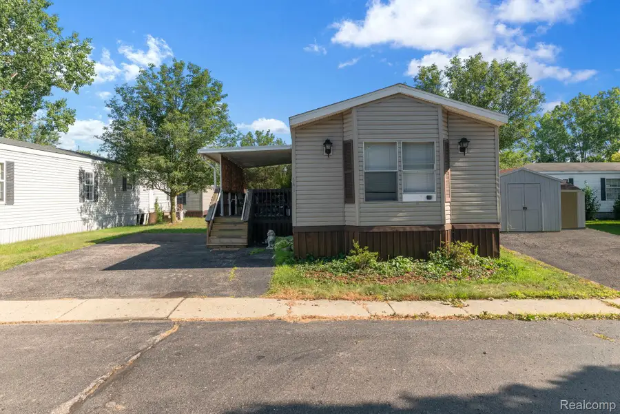351 North Squirrel Road #141, Auburn Hills, MI 48326 - #2