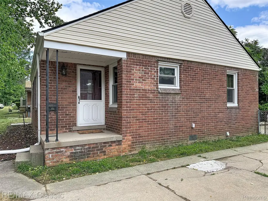 16820 Brady, Redford, MI 48240 - #3
