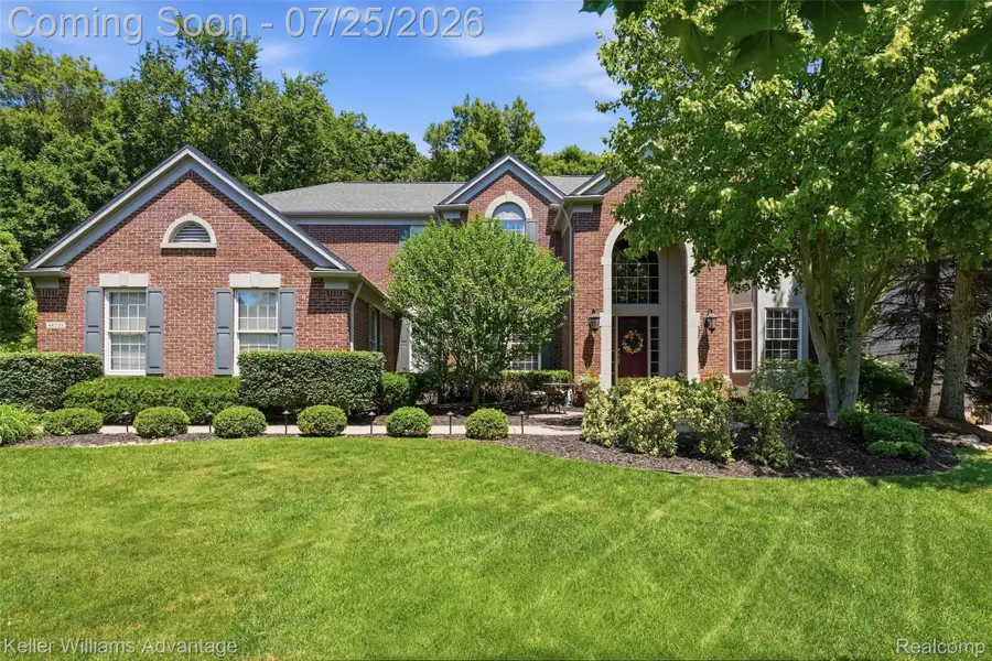 44559 White Pine Circle E, Northville, MI 48168 - #3